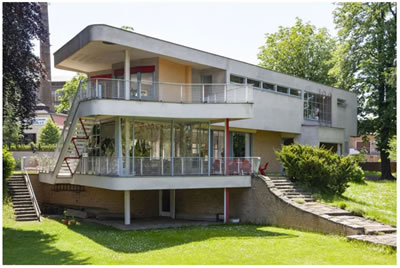 <p><strong>4</strong><strong>.</strong> Schminke House, Löbau.<br /> 	Fotoğraf:  (Wojtek Gurak) <br />Kaynak: https://archeyes.com/schminke-house-hans-scharoun/ [Erişim: 20.02.2023]